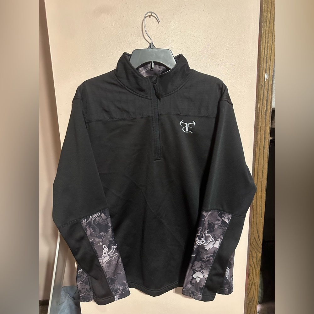 True timber camo mens/boys jacket fits like M/L